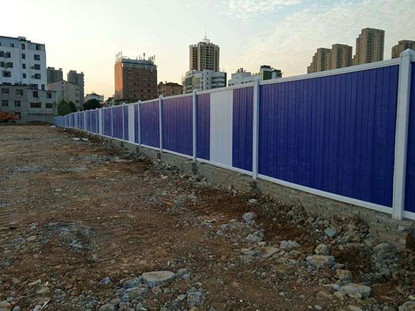 pvc圍擋現(xiàn)場安裝報價