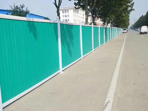 PVC圍擋現(xiàn)場(chǎng)安裝